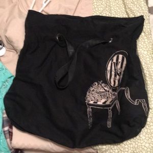 VS black tote